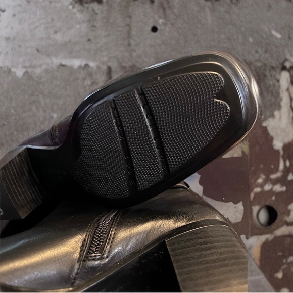 All leather - Picture 3 of 4